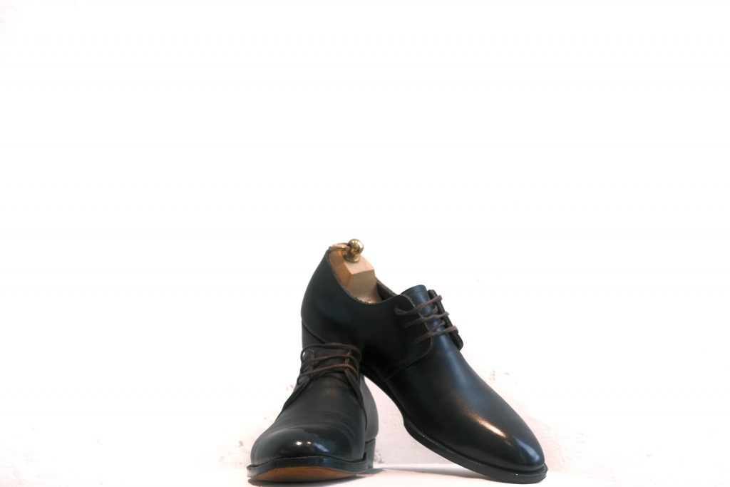 KOKON製のハンドメイド製法の靴